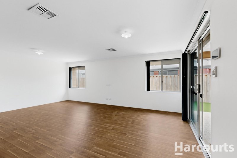 Photo - 9 Glamorgan Loop, Ellenbrook WA 6069 - Image 5