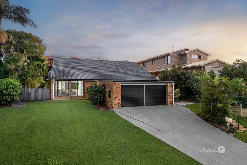 Photo - 9 Glenalwyn Street, Holland Park QLD 4121 - Image 1