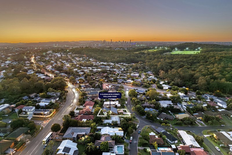 Photo - 9 Glenalwyn Street, Holland Park QLD 4121 - Image 20