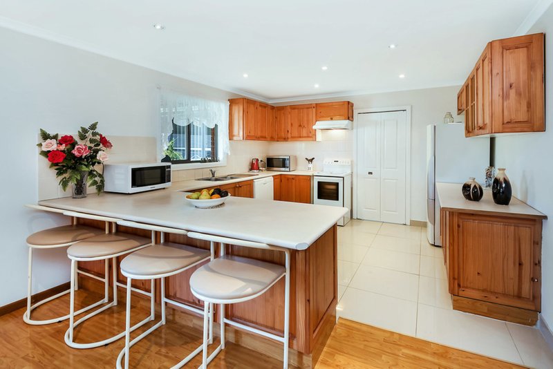 Photo - 9 Glenbrook Crescent, Georges Hall NSW 2198 - Image 3