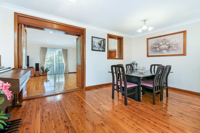 Photo - 9 Glenbrook Crescent, Georges Hall NSW 2198 - Image 6