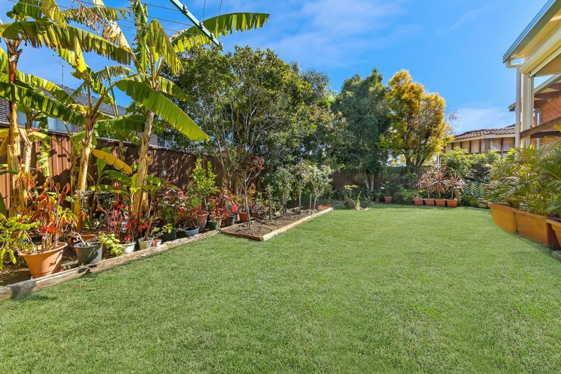 Photo - 9 Glenbrook Crescent, Georges Hall NSW 2198 - Image 9