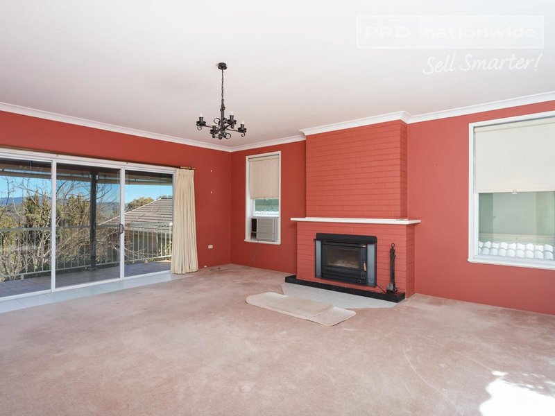 Photo - 9 Godfrey Street, Tumut NSW 2720 - Image 5