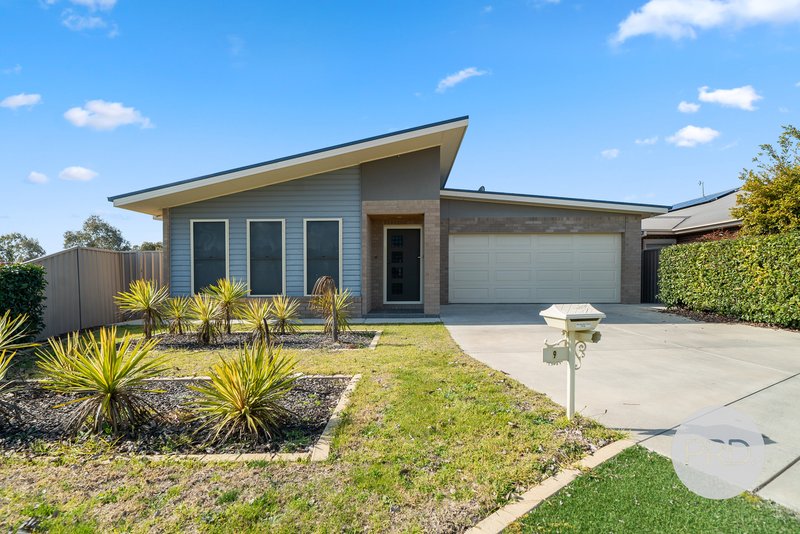 Photo - 9 Goldstein Crescent, Lloyd NSW 2650 - Image 1