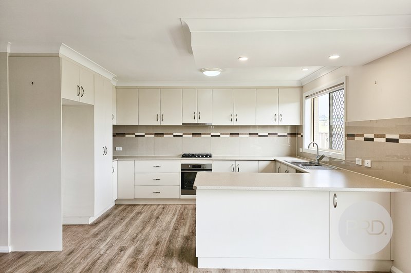 Photo - 9 Goldstein Crescent, Lloyd NSW 2650 - Image 2
