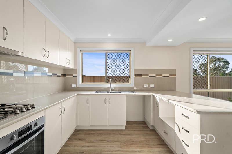 Photo - 9 Goldstein Crescent, Lloyd NSW 2650 - Image 4