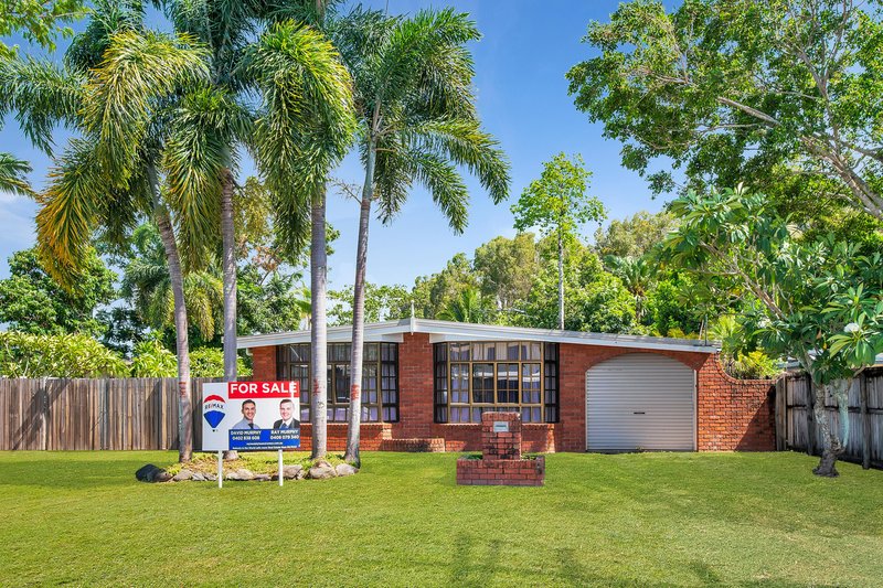 9 Golf Street, Yorkeys Knob QLD 4878