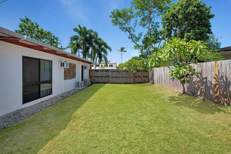 Photo - 9 Golf Street, Yorkeys Knob QLD 4878 - Image 16