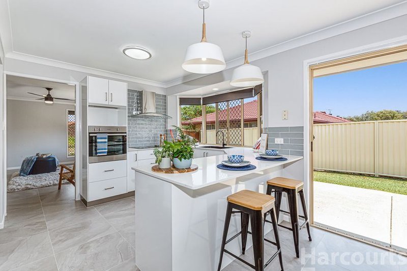 Photo - 9 Gordon Crescent, Sandstone Point QLD 4511 - Image 10