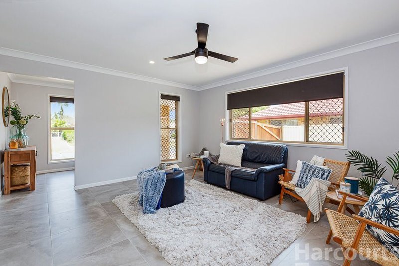 Photo - 9 Gordon Crescent, Sandstone Point QLD 4511 - Image 13