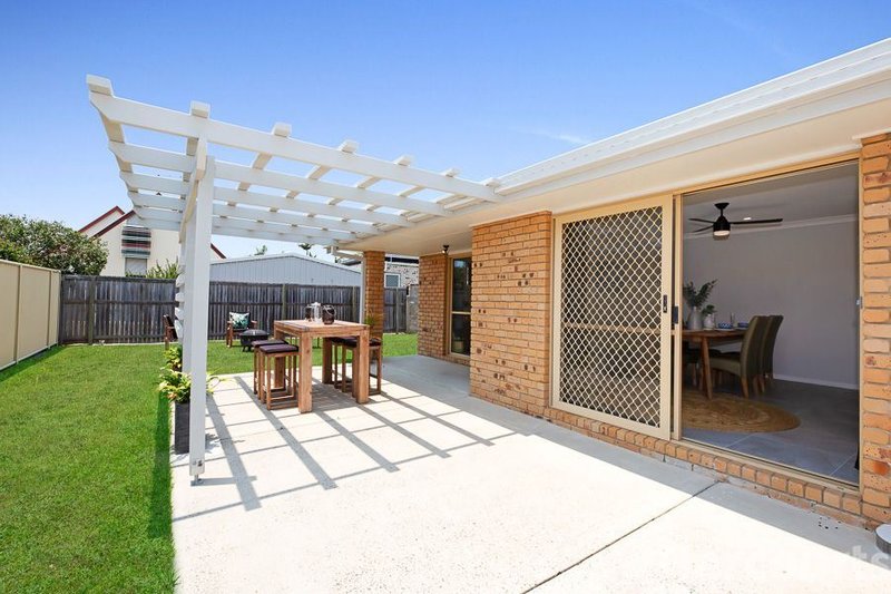 Photo - 9 Gordon Crescent, Sandstone Point QLD 4511 - Image 17