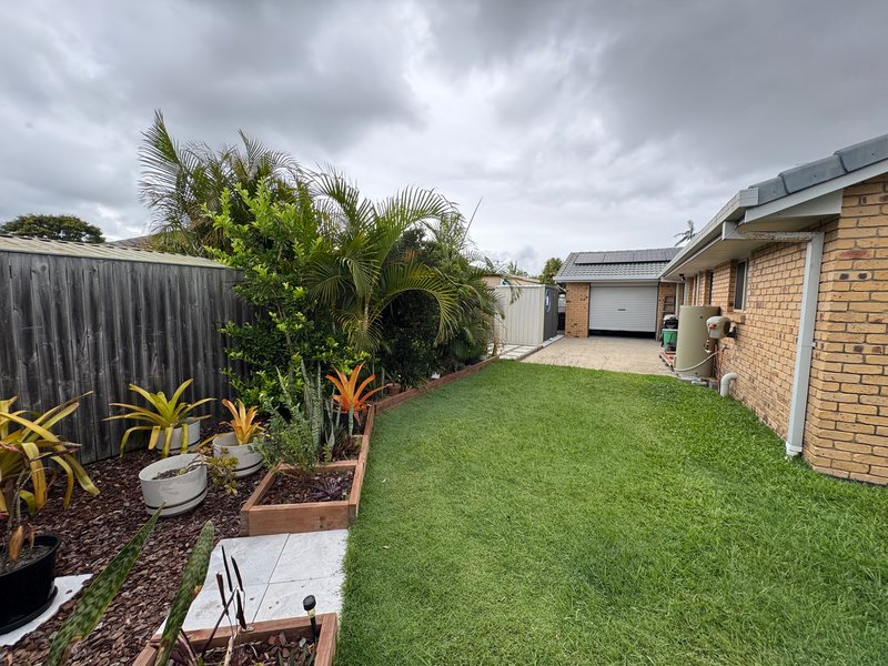 Photo - 9 Gordon Crescent, Sandstone Point QLD 4511 - Image 16