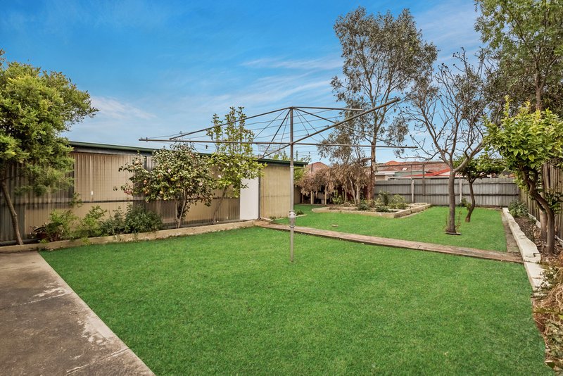 Photo - 9 Goulburn Avenue, Reservoir VIC 3073 - Image 13