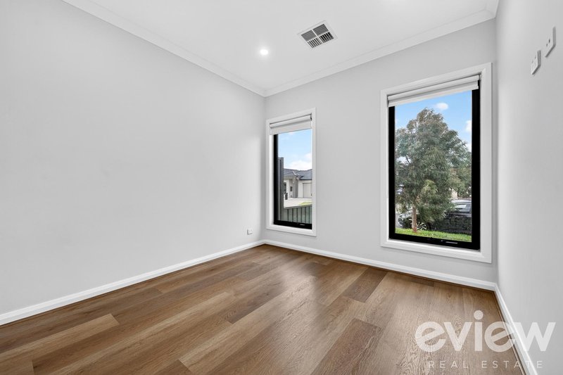 Photo - 9 Gowar Road, Tarneit VIC 3029 - Image 5
