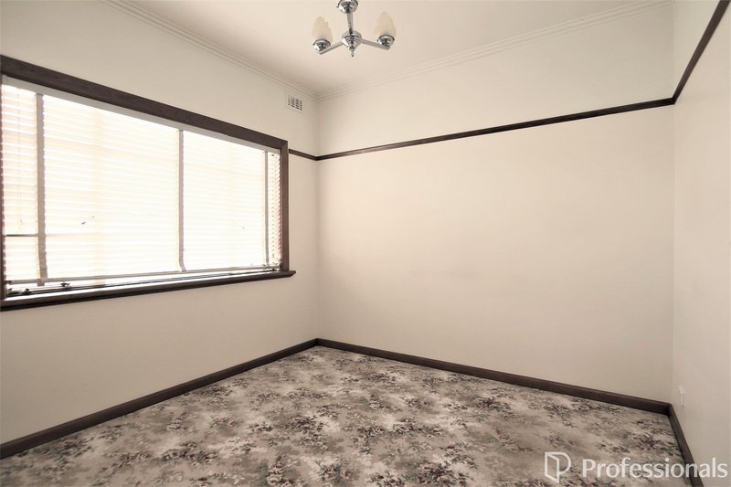 Photo - 9 Grace Park Avenue, Springvale VIC 3171 - Image 8