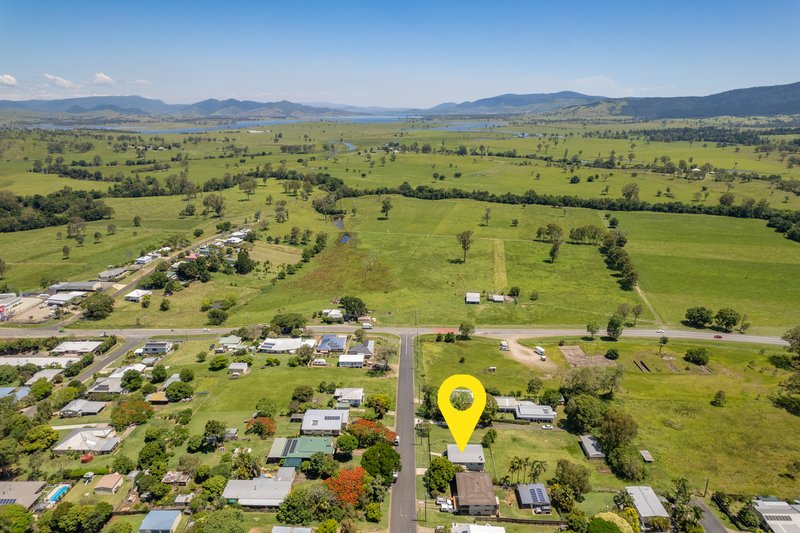 Photo - 9 Graham Street, Kilcoy QLD 4515 - Image 16