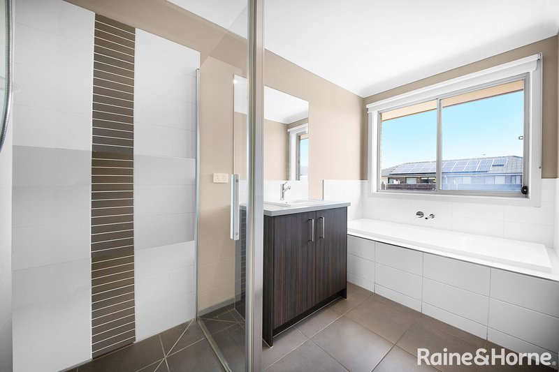 Photo - 9 Grain Road, Wyndham Vale VIC 3024 - Image 14