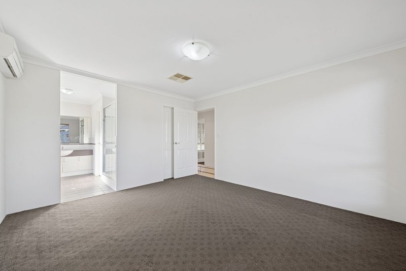 Photo - 9 Grandis Bend, Southern River WA 6110 - Image 12