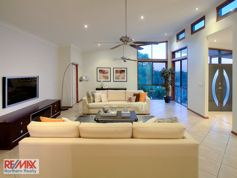 Photo - 9 Grandis Court, Cashmere QLD 4500 - Image 8