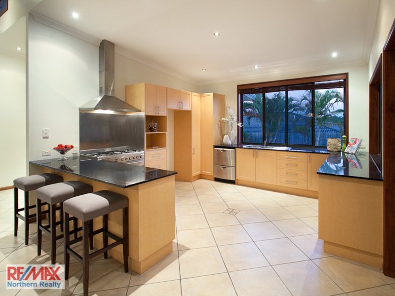 Photo - 9 Grandis Court, Cashmere QLD 4500 - Image 12