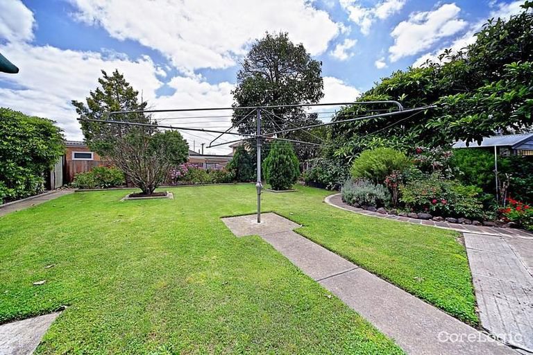 Photo - 9 Green Gables Avenue, Malvern East VIC 3145 - Image 8