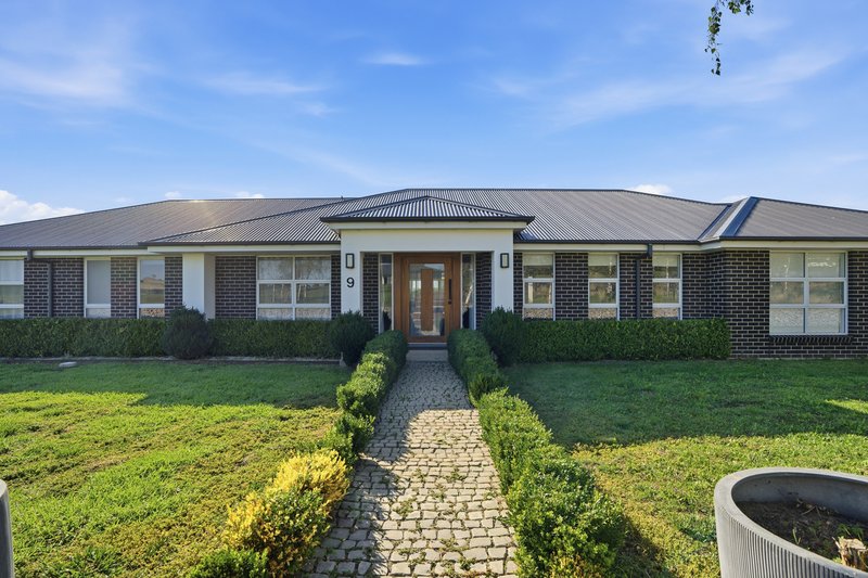 Photo - 9 Green Grove, Blayney NSW 2799 - Image 3