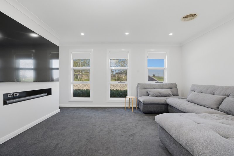 Photo - 9 Green Grove, Blayney NSW 2799 - Image 7