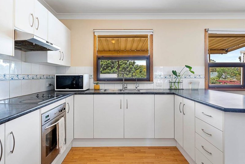 Photo - 9 Greenbank Drive, Windsor Gardens SA 5087 - Image 4