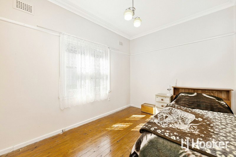 Photo - 9 Greendale Crescent, Chester Hill NSW 2162 - Image 6