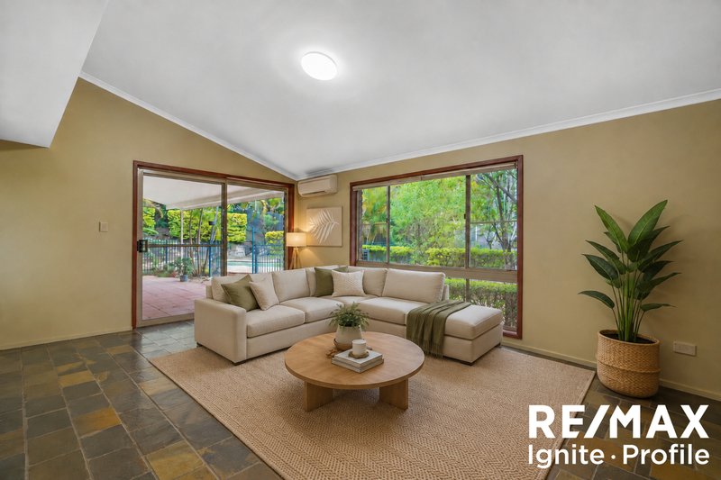Photo - 9 Greenhill Court, Sinnamon Park QLD 4073 - Image 13