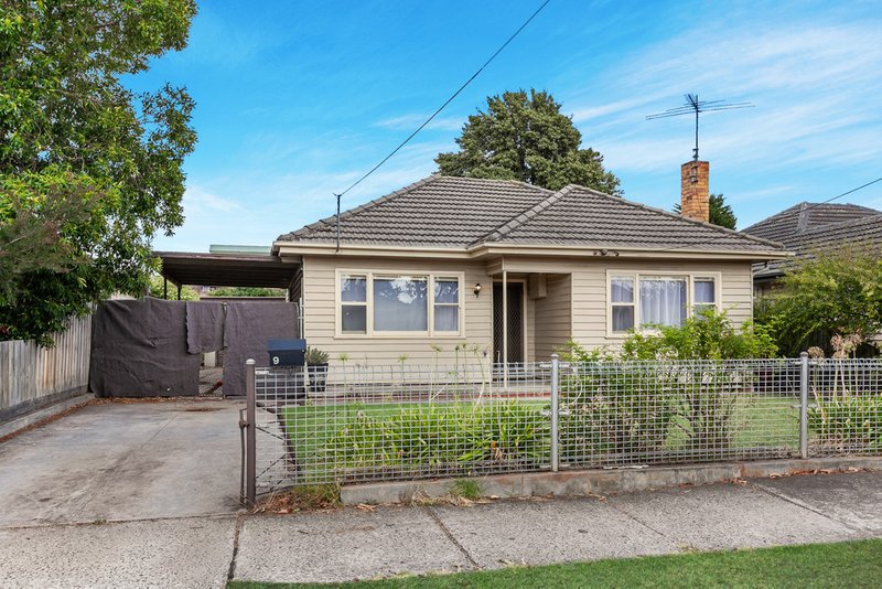 9 Greenock Street, Reservoir VIC 3073