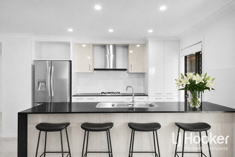 Photo - 9 Greenstone Street, Yarrabilba QLD 4207 - Image 2