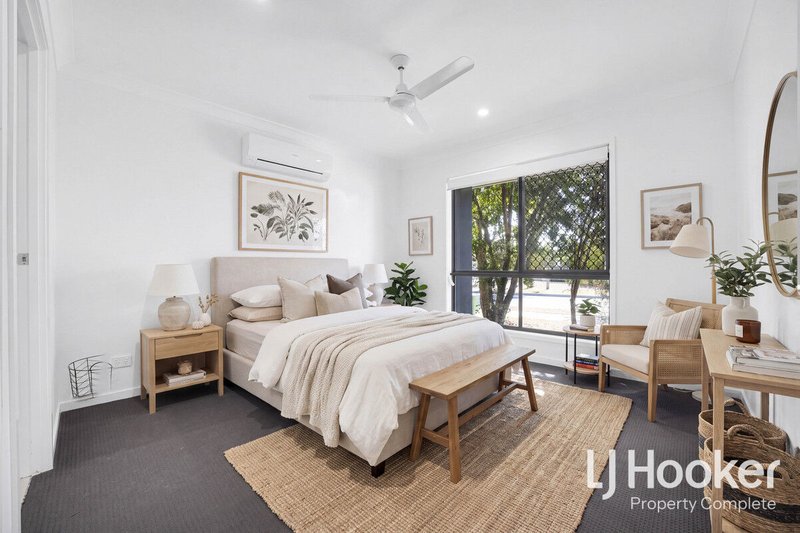 Photo - 9 Greenstone Street, Yarrabilba QLD 4207 - Image 6