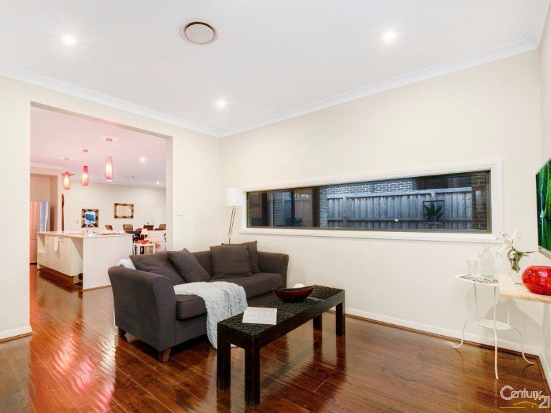 Photo - 9 Greenview Parade, The Ponds NSW 2769 - Image 4