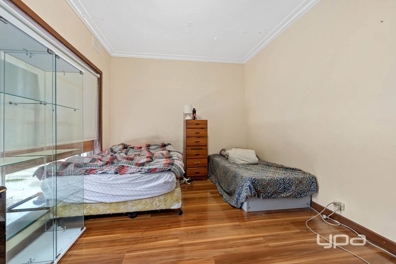 Photo - 9 Gresford Street, Sunshine North VIC 3020 - Image 4