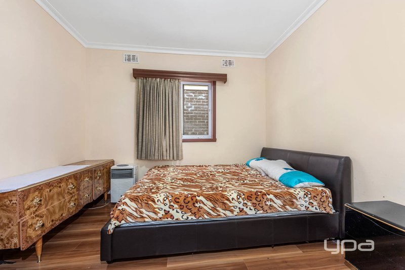 Photo - 9 Gresford Street, Sunshine North VIC 3020 - Image 7