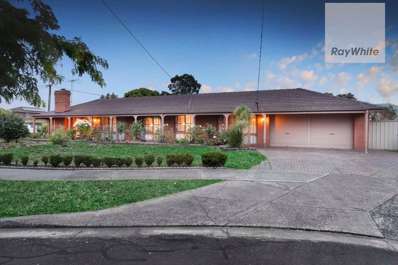 Photo - 9 Gretna Close, Westmeadows VIC 3049 - Image 2