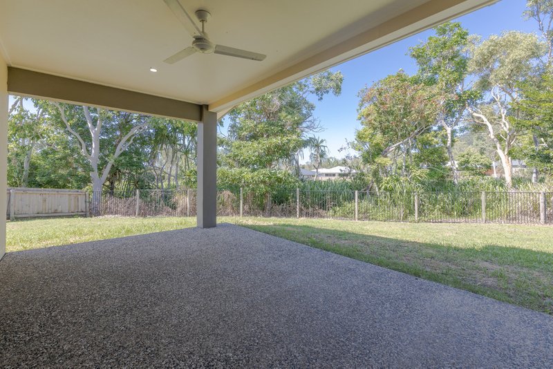 Photo - 9 Grevillea Place, Cannonvale QLD 4802 - Image 6