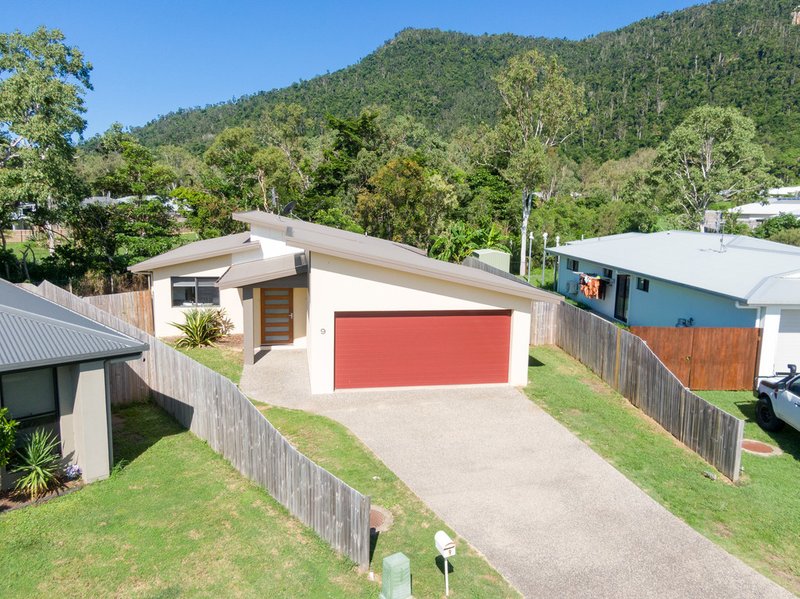 Photo - 9 Grevillea Place, Cannonvale QLD 4802 - Image 13