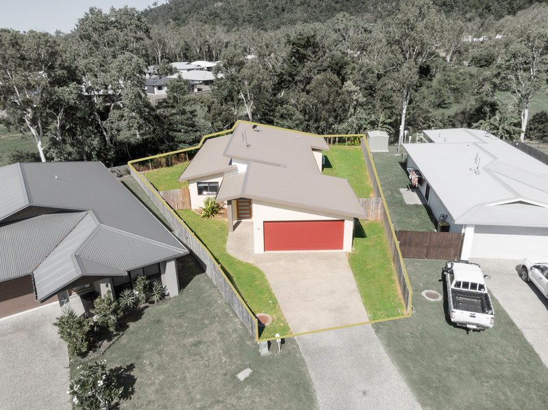 Photo - 9 Grevillea Place, Cannonvale QLD 4802 - Image 14