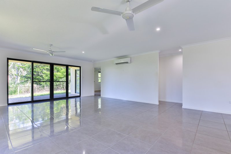 Photo - 9 Grevillea Place, Cannonvale QLD 4802 - Image 21