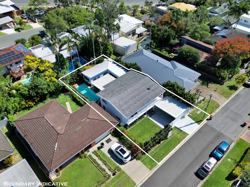 Photo - 9 Grevillia Avenue, Southport QLD 4215 - Image 2