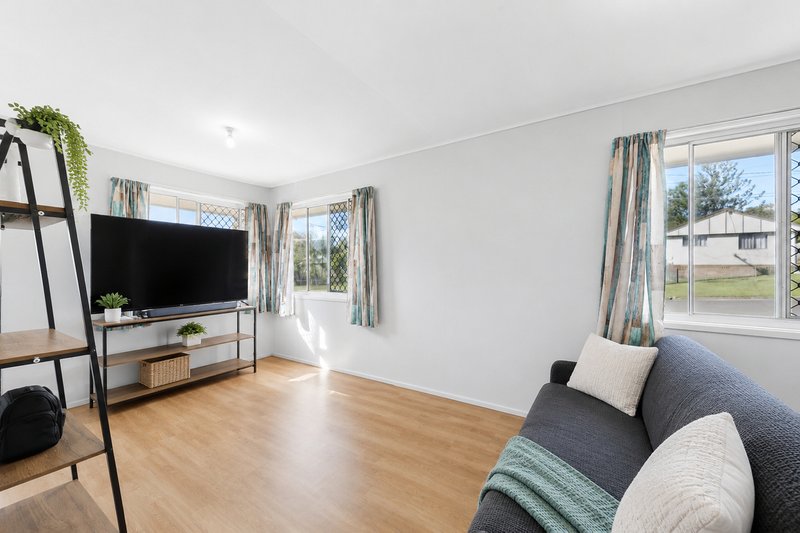 Photo - 9 Grieve Street, Goodna QLD 4300 - Image 5