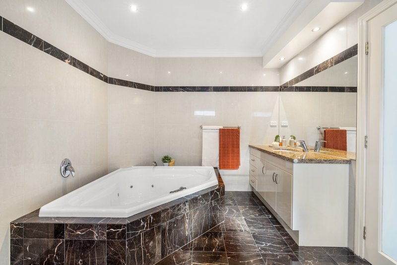 Photo - 9 Grosvenor Road, Rowville VIC 3178 - Image 13