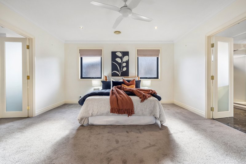Photo - 9 Grosvenor Road, Rowville VIC 3178 - Image 15
