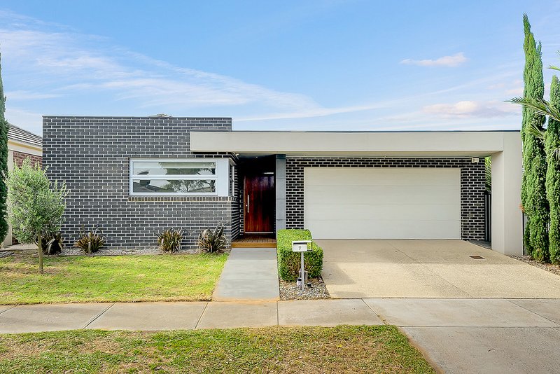 9 Grove Road, Craigieburn VIC 3064