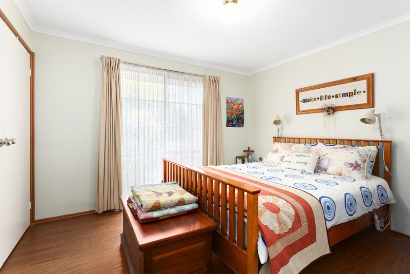 Photo - 9 Guest Road, Pakenham VIC 3810 - Image 6