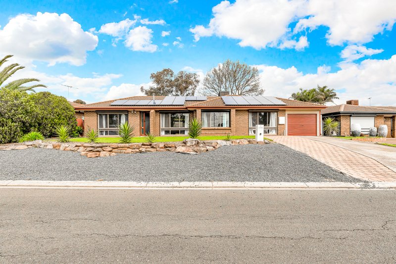 9 Gunnawarra Crescent, Craigmore SA 5114