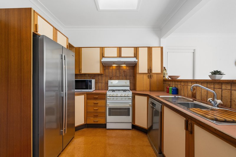 Photo - 9 Haigh Avenue, Roselands NSW 2196 - Image 4
