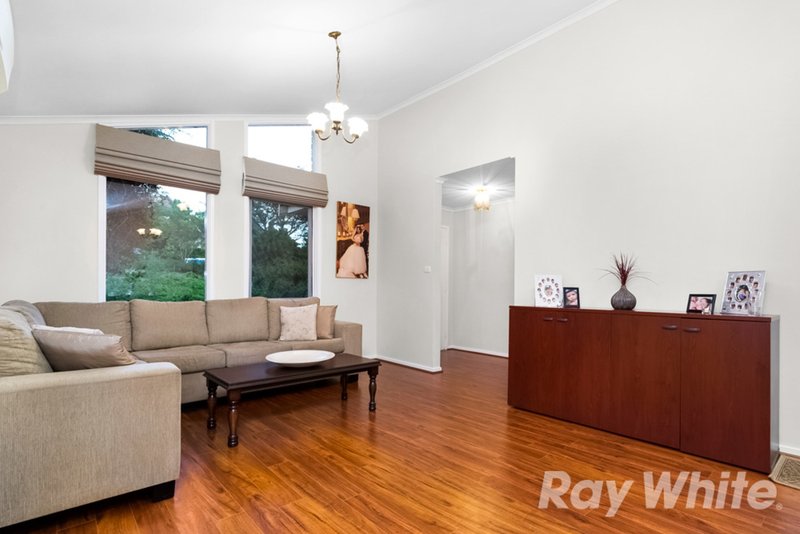 Photo - 9 Hailsham Court, Mulgrave VIC 3170 - Image 5